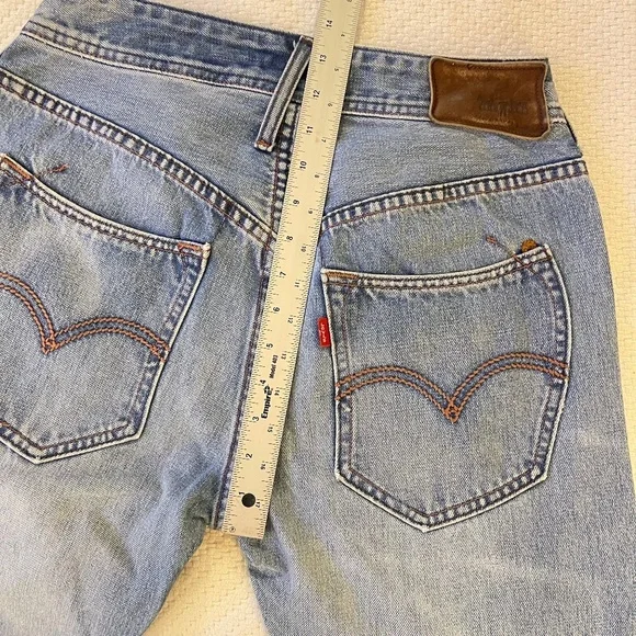 Levi's Curve Women's Blue Jeans - Picture 6 of 16